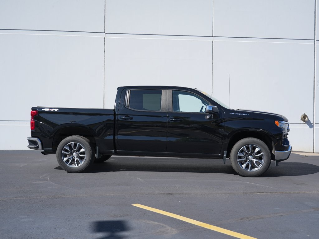 Certified 2023 Chevrolet Silverado 1500 LT w/ Convenience Package II AWD/4WD image 2