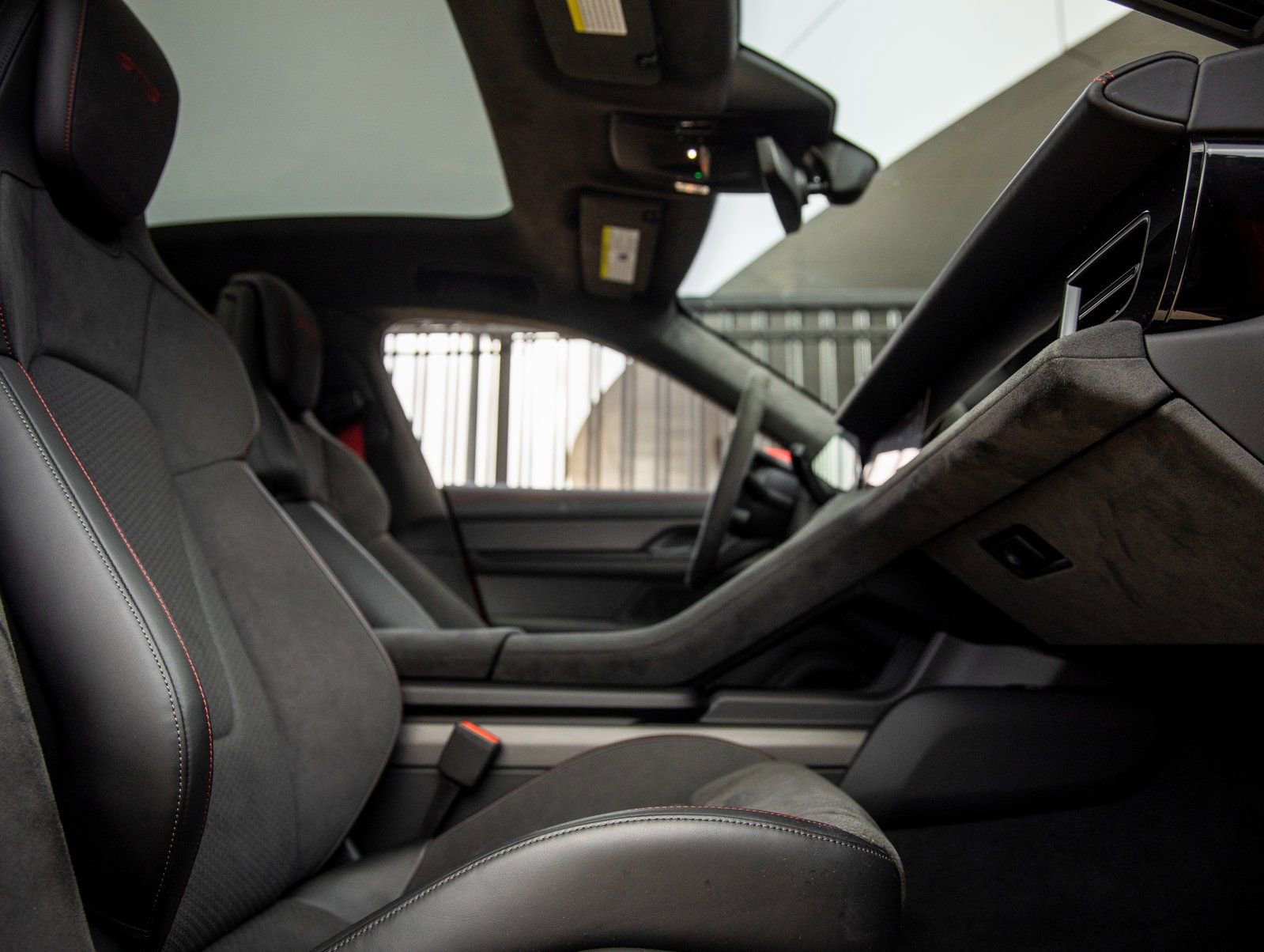 Used 2025 Porsche Taycan GTS image 47