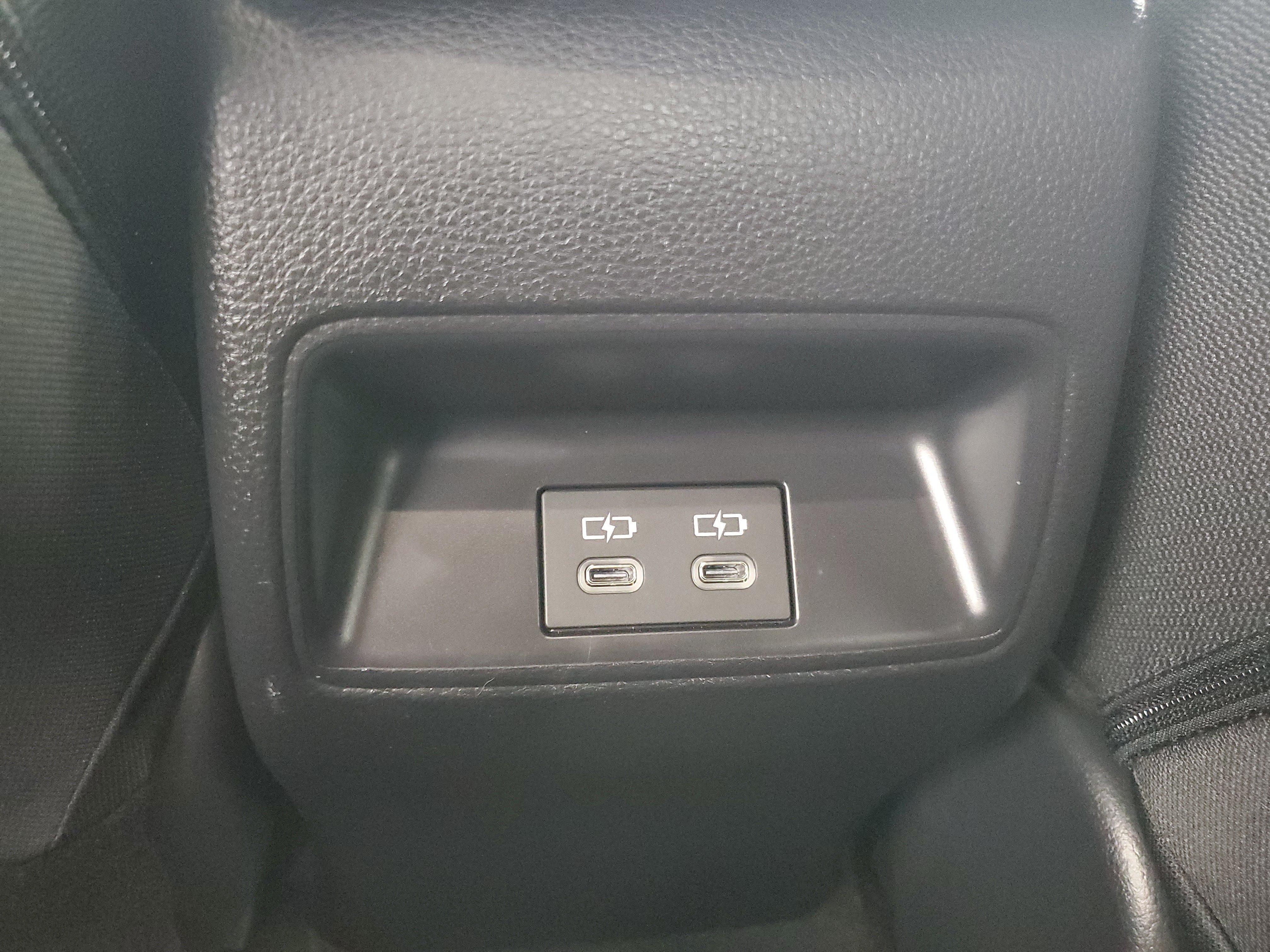 Used 2025 Toyota Corolla SE FWD image 14