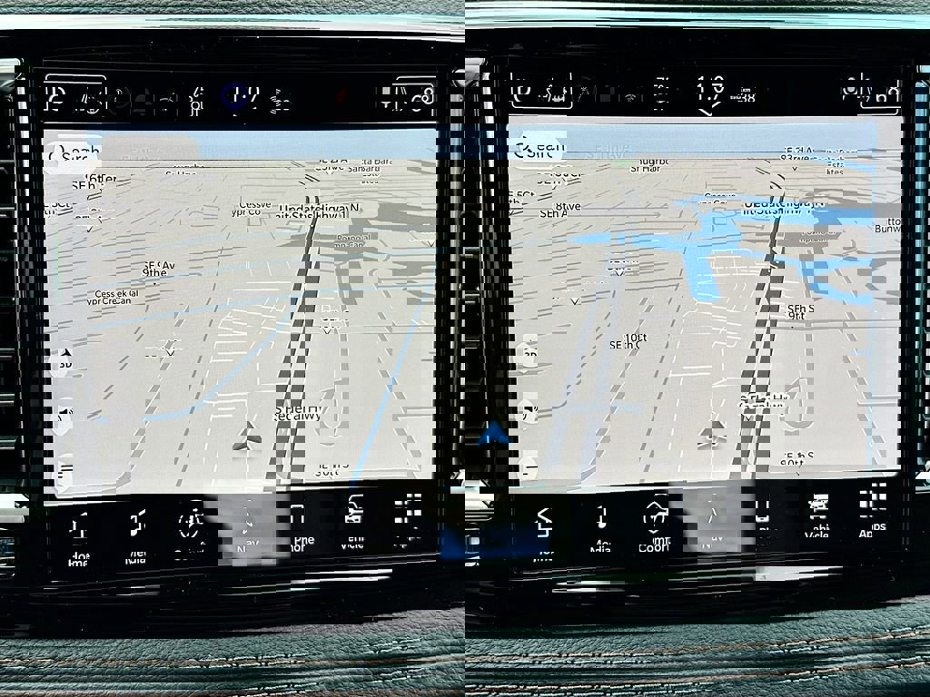 New 2026 Chrysler Pacifica Pinnacle w/ Trailer Tow Group image 17