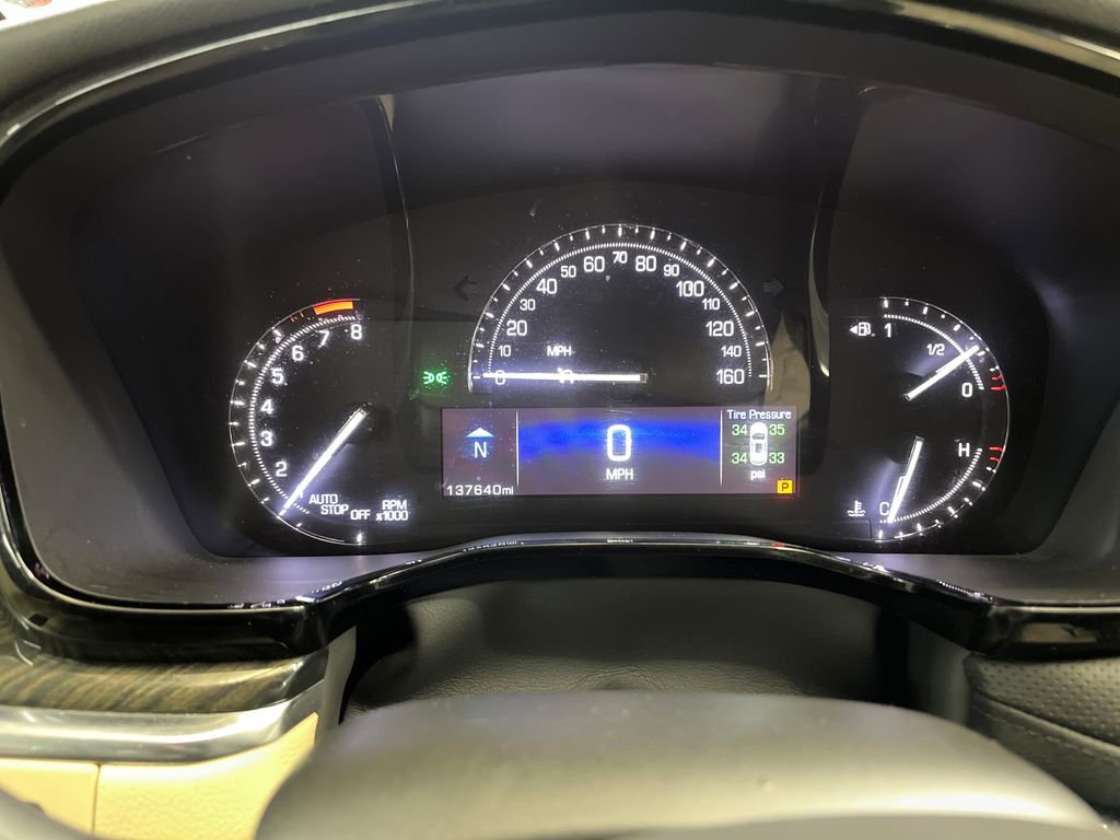 Used 2017 Cadillac XT5 FWD image 19