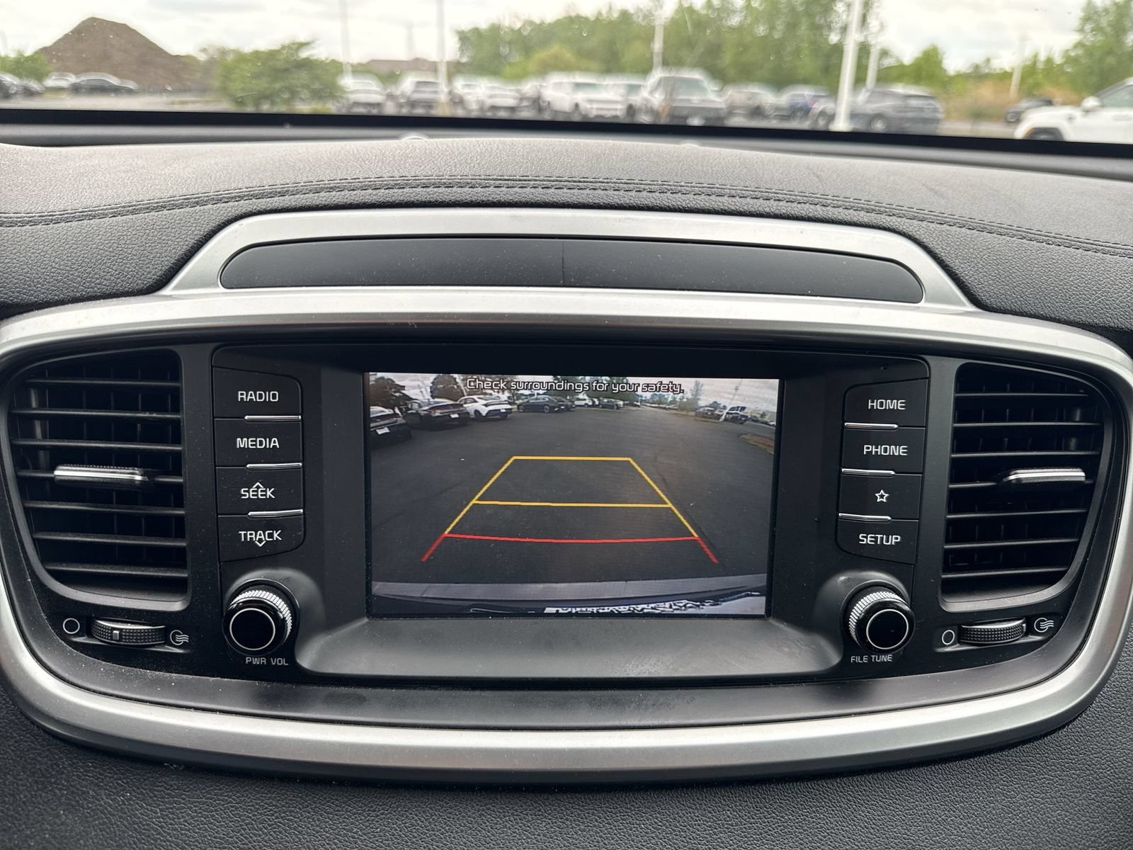 Used 2019 Kia Sorento L FWD image 17