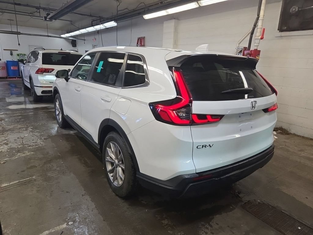 Used 2023 Honda CR-V EX-L image 4
