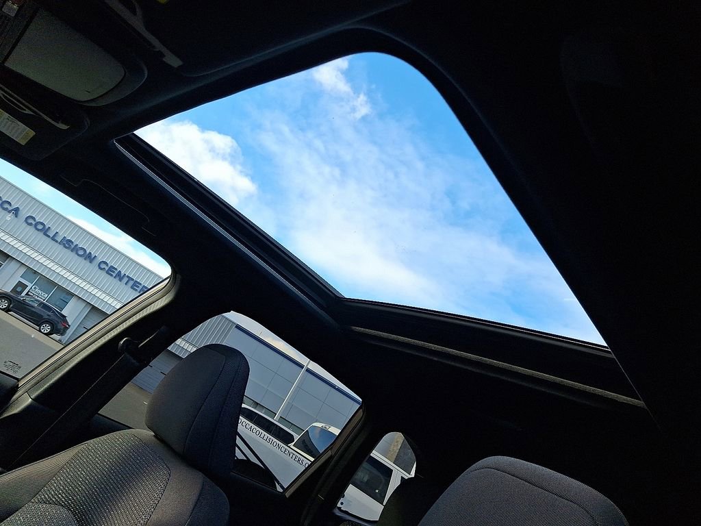 Certified 2025 Subaru Forester Premium image 16