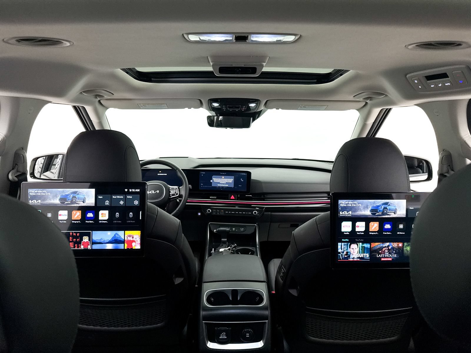 Certified 2025 Kia Carnival SX Prestige FWD image 15