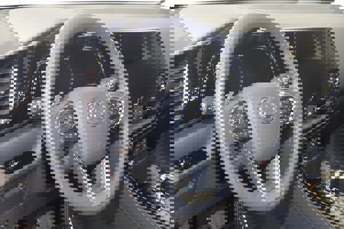 Used 2025 Lexus NX 350 AWD w/ Cold Area Package image 6