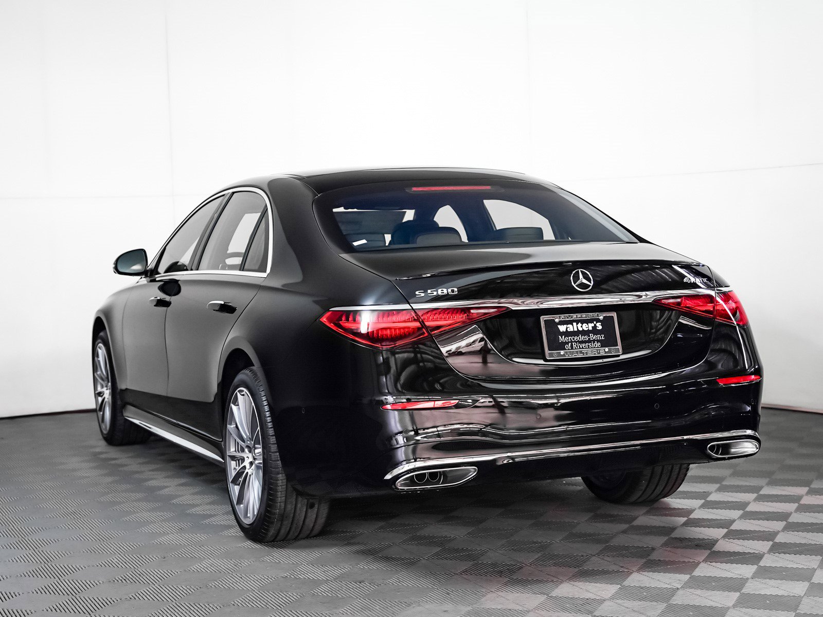 New 2026 Mercedes-Benz S 580 4MATIC Sedan image 2