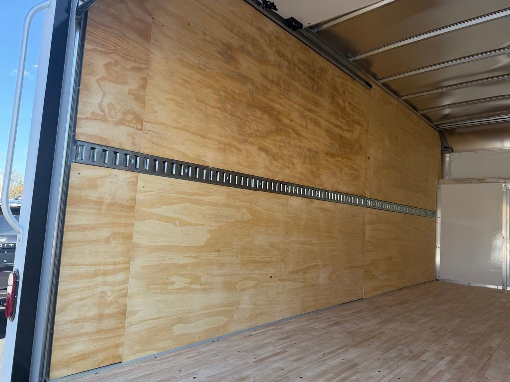 New 2027 Ford E-450 and Econoline 450 Super Duty w/ Power Equipment Group image 33