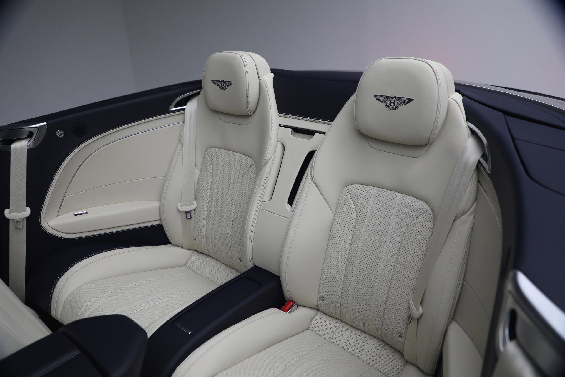 New 2026 Bentley Continental GTC AWD/4WD image 26