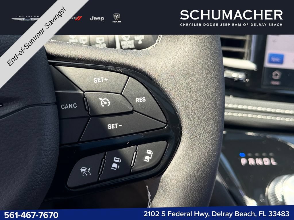 New 2027 Chrysler Pacifica Limited AWD/4WD image 20