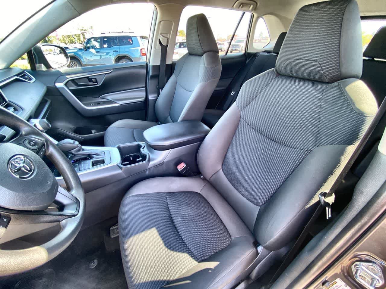 Certified 2025 Toyota RAV4 LE AWD/4WD image 11