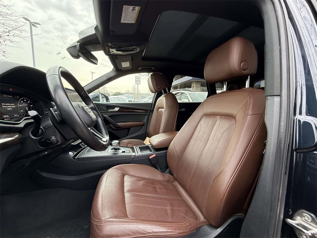 Used 2018 Audi Q5 2.0T w/ Premium Plus Package image 10