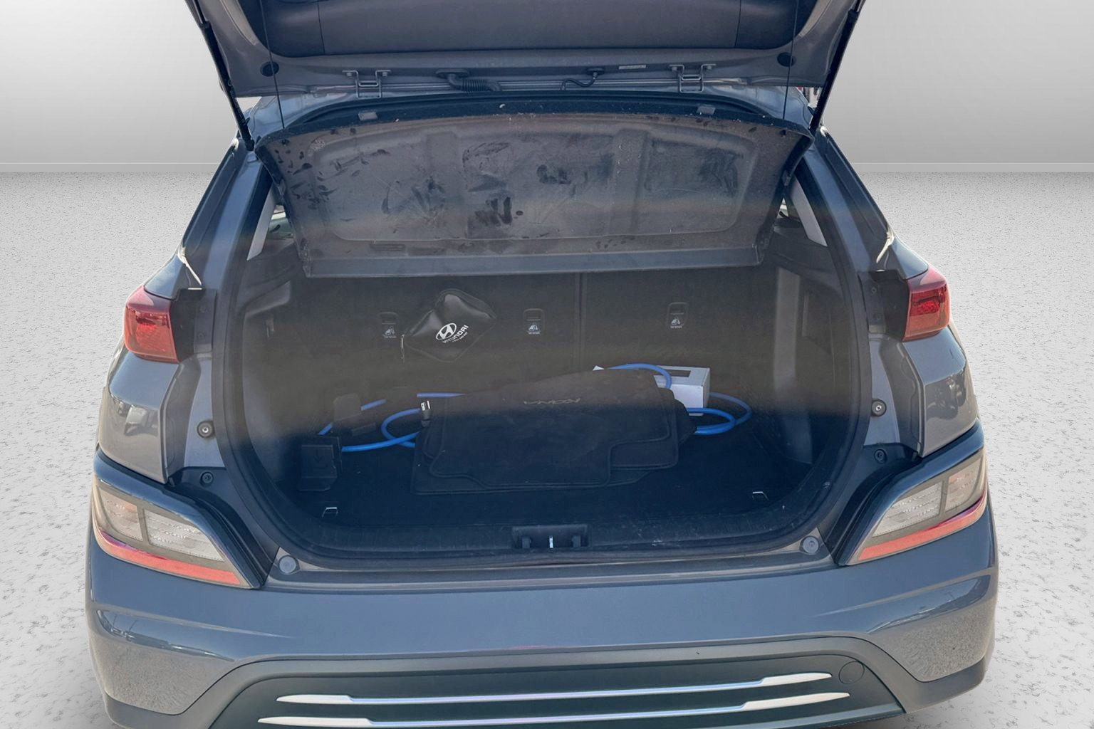 Used 2023 Hyundai Kona SE w/ Cargo Package image 19