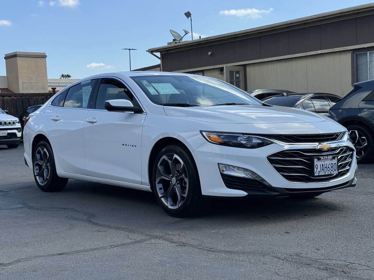 Used 2024 Chevrolet Malibu LT FWD image 4