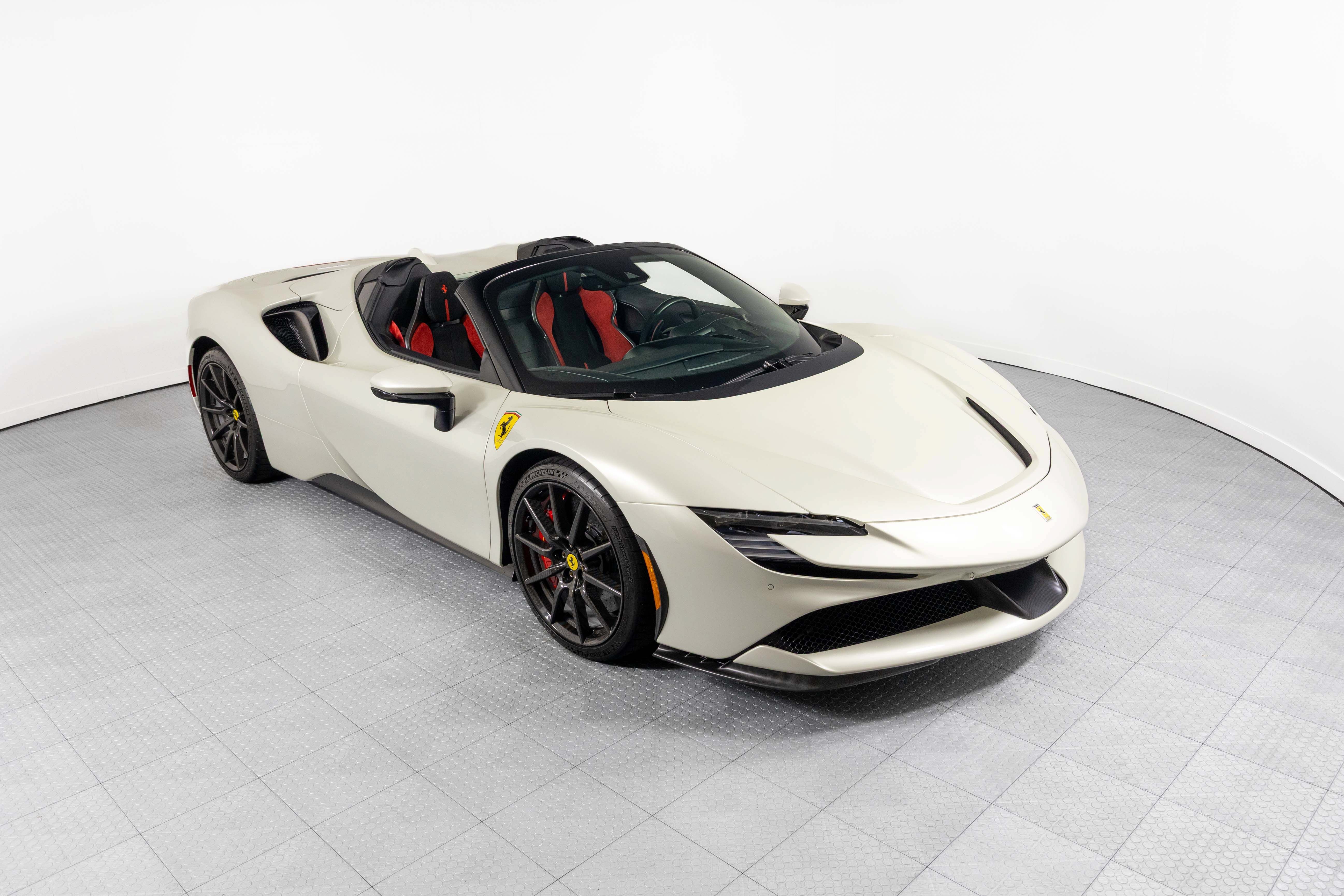 Certified 2025 Ferrari SF90 Spider AWD/4WD image 15
