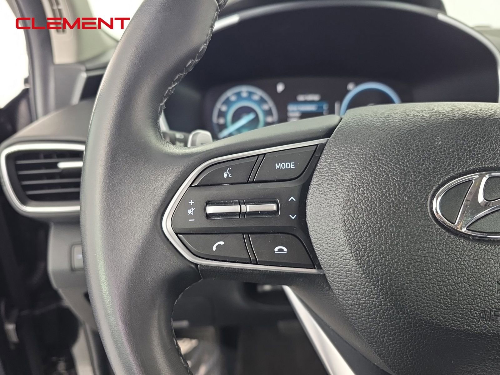 Used 2022 Hyundai Santa Fe SEL w/ Convenience Package image 13