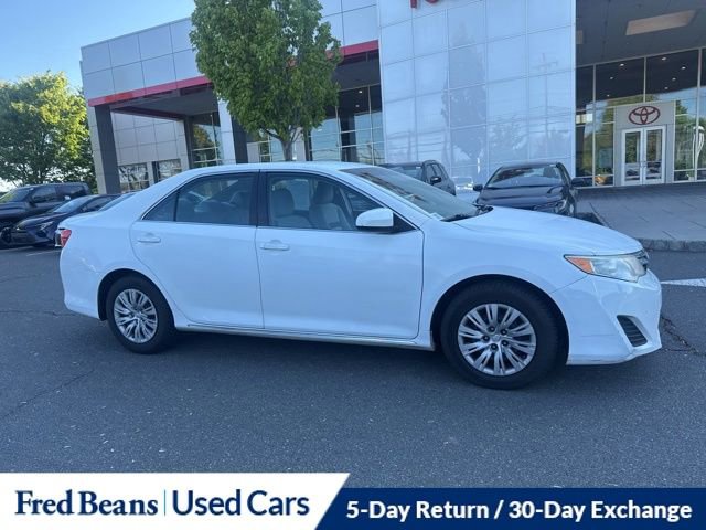 Used 2013 Toyota Camry LE FWD image 4