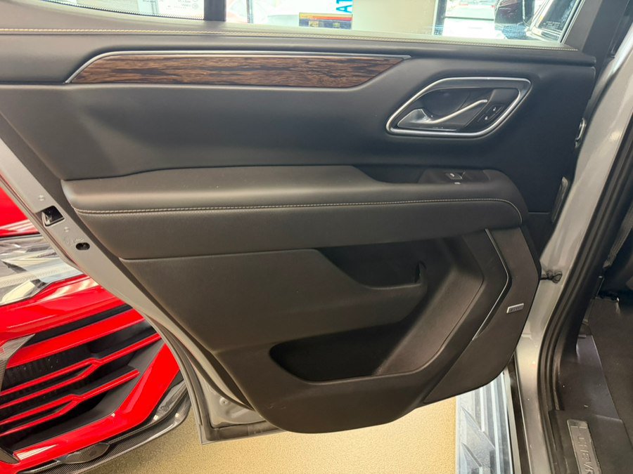 Used 2024 Chevrolet Tahoe Premier AWD/4WD image 48