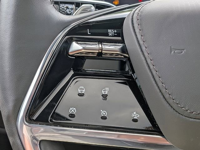 Certified 2025 Cadillac Escalade ESV Premium Luxury Platinum w/ LPO, Floor Liner Package image 26