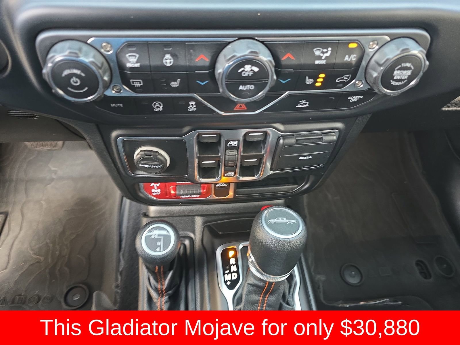 Used 2022 Jeep Gladiator Mojave w/ Cold Weather Group image 32