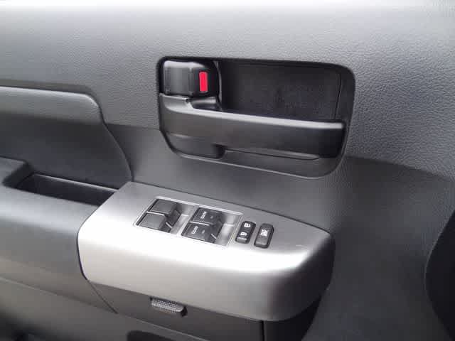 Used 2021 Toyota Sequoia TRD Pro AWD/4WD image 18