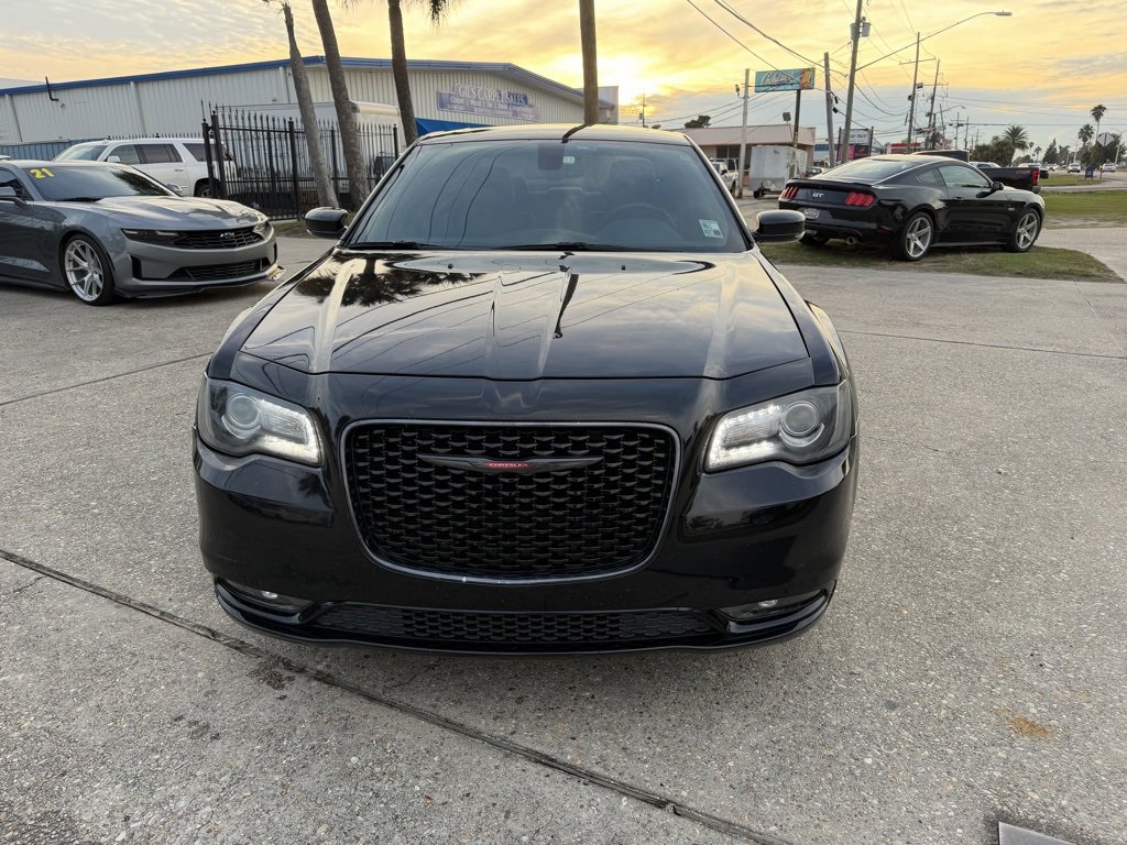 Used 2022 Chrysler 300 S w/ Comfort Group image 4