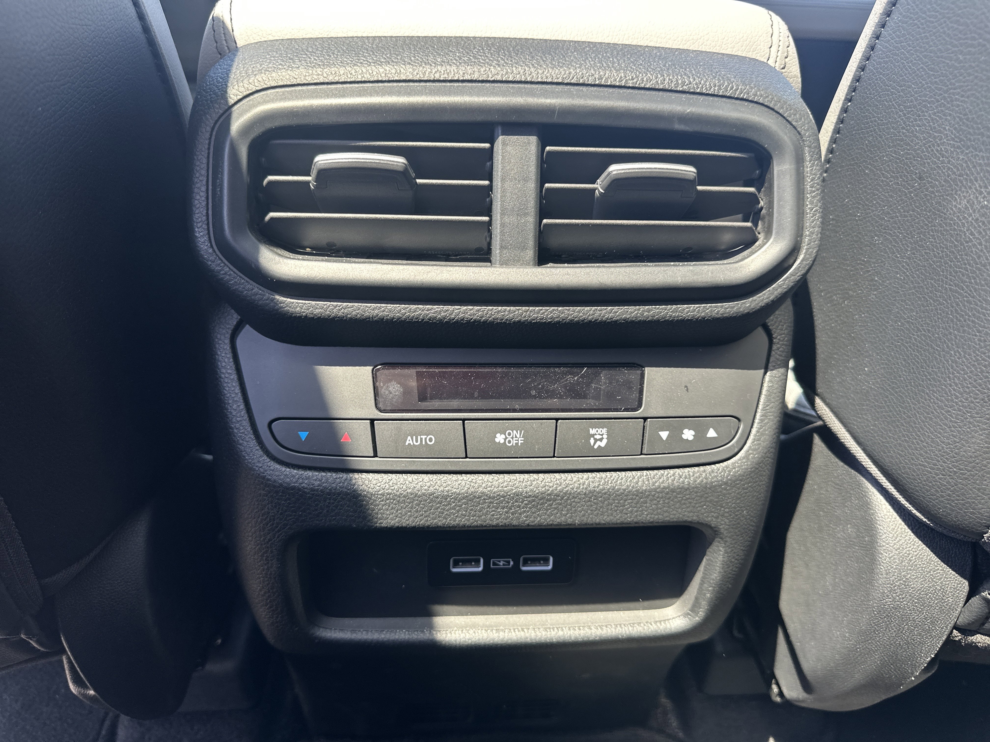 Certified 2023 Honda Pilot Touring image 18