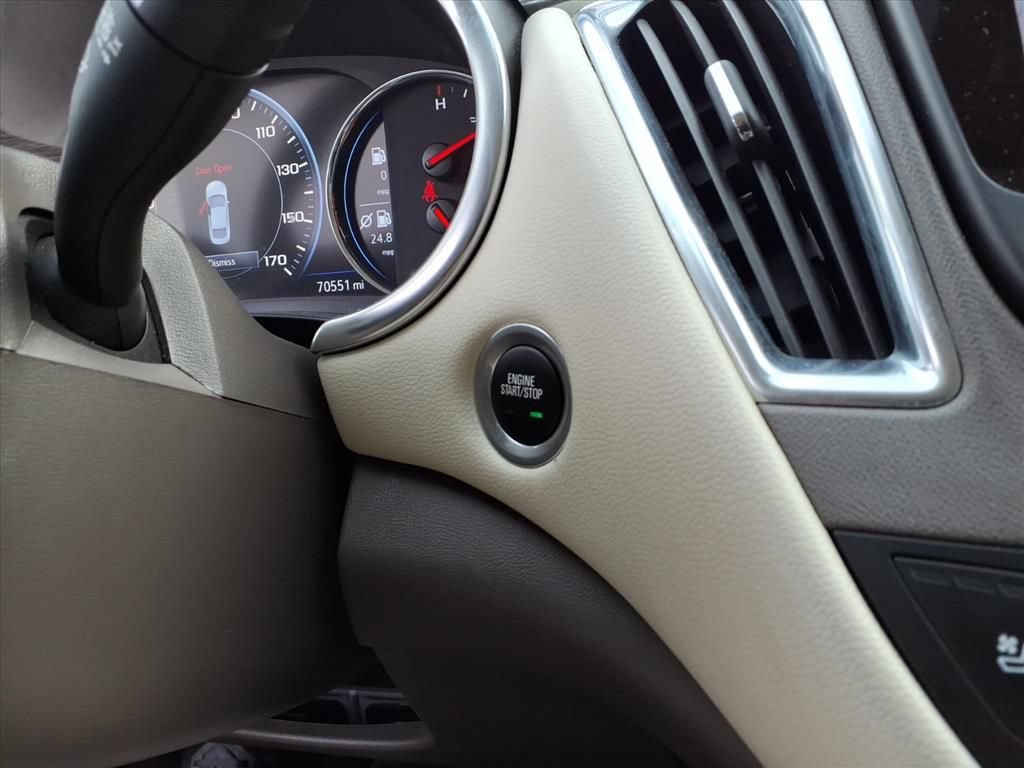 Used 2024 Chevrolet Malibu LT FWD image 21