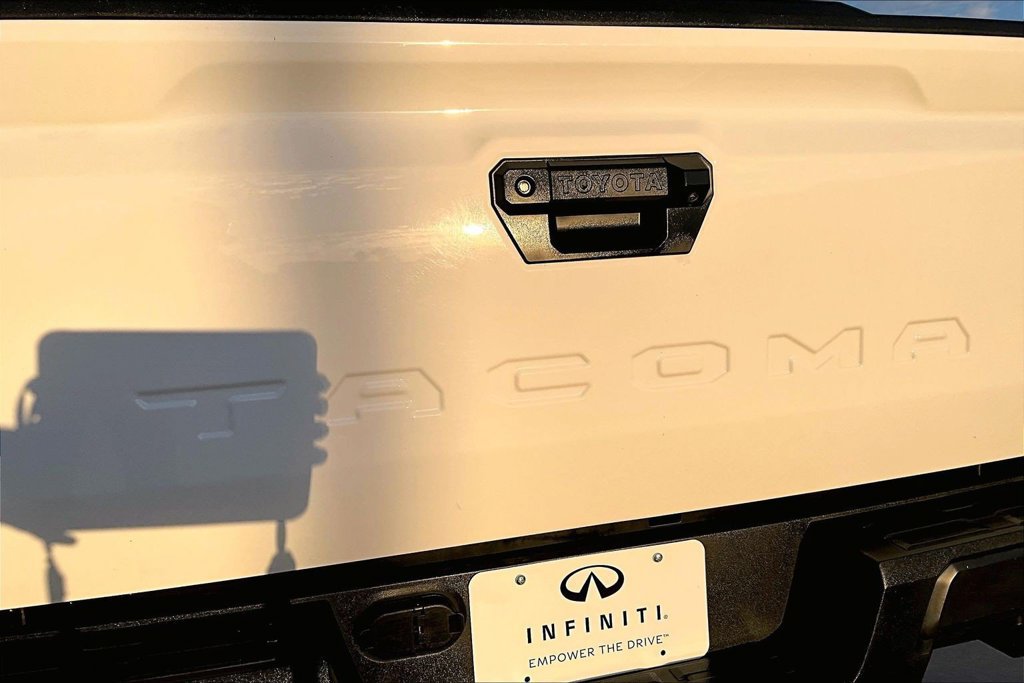 Used 2024 Toyota Tacoma SR RWD image 8