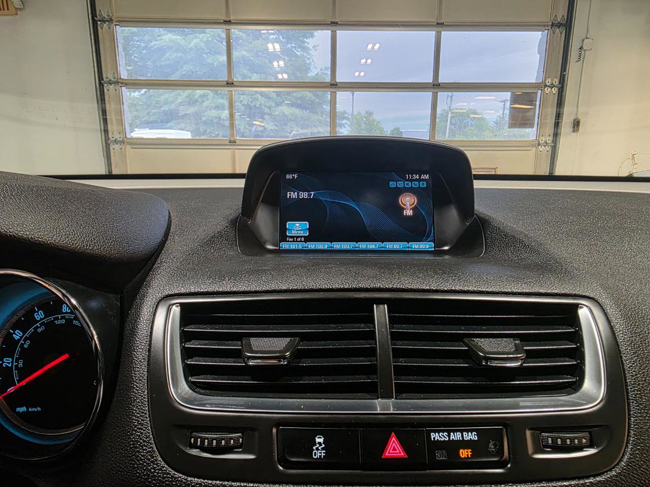 Used 2016 Buick Encore FWD image 30