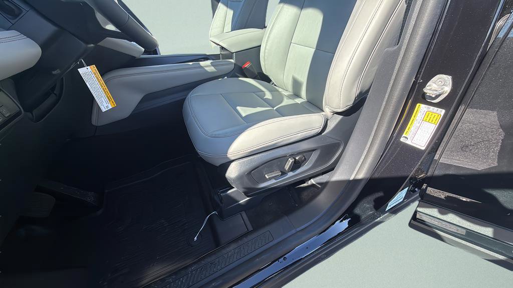 New 2026 Ford Explorer Active image 16