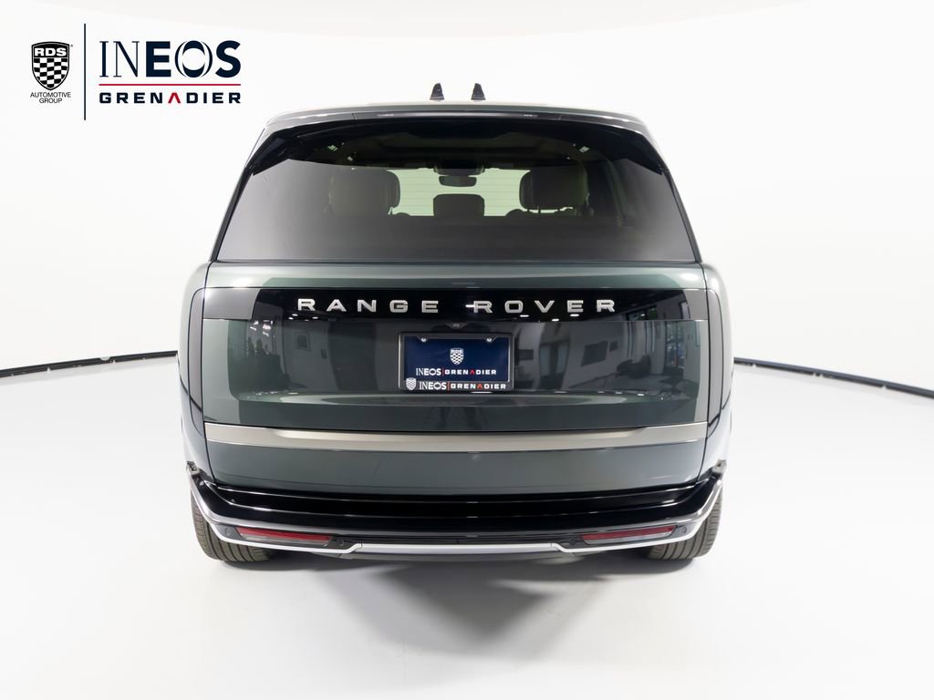 Used 2024 Land Rover Range Rover SE AWD/4WD image 4