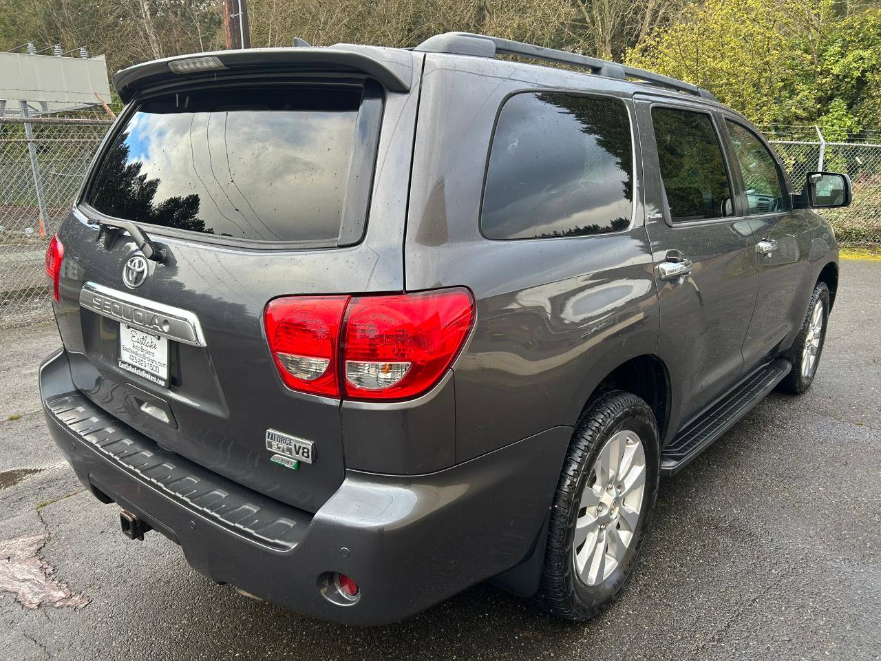 Used 2015 Toyota Sequoia Platinum AWD/4WD image 5