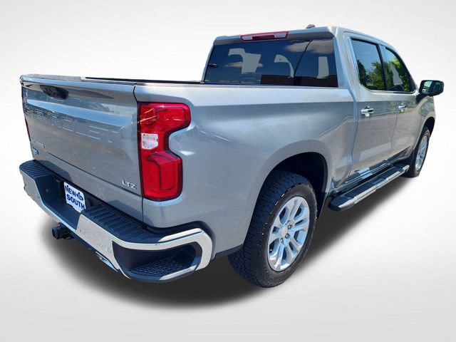 Used 2025 Chevrolet Silverado 1500 LTZ AWD/4WD image 5