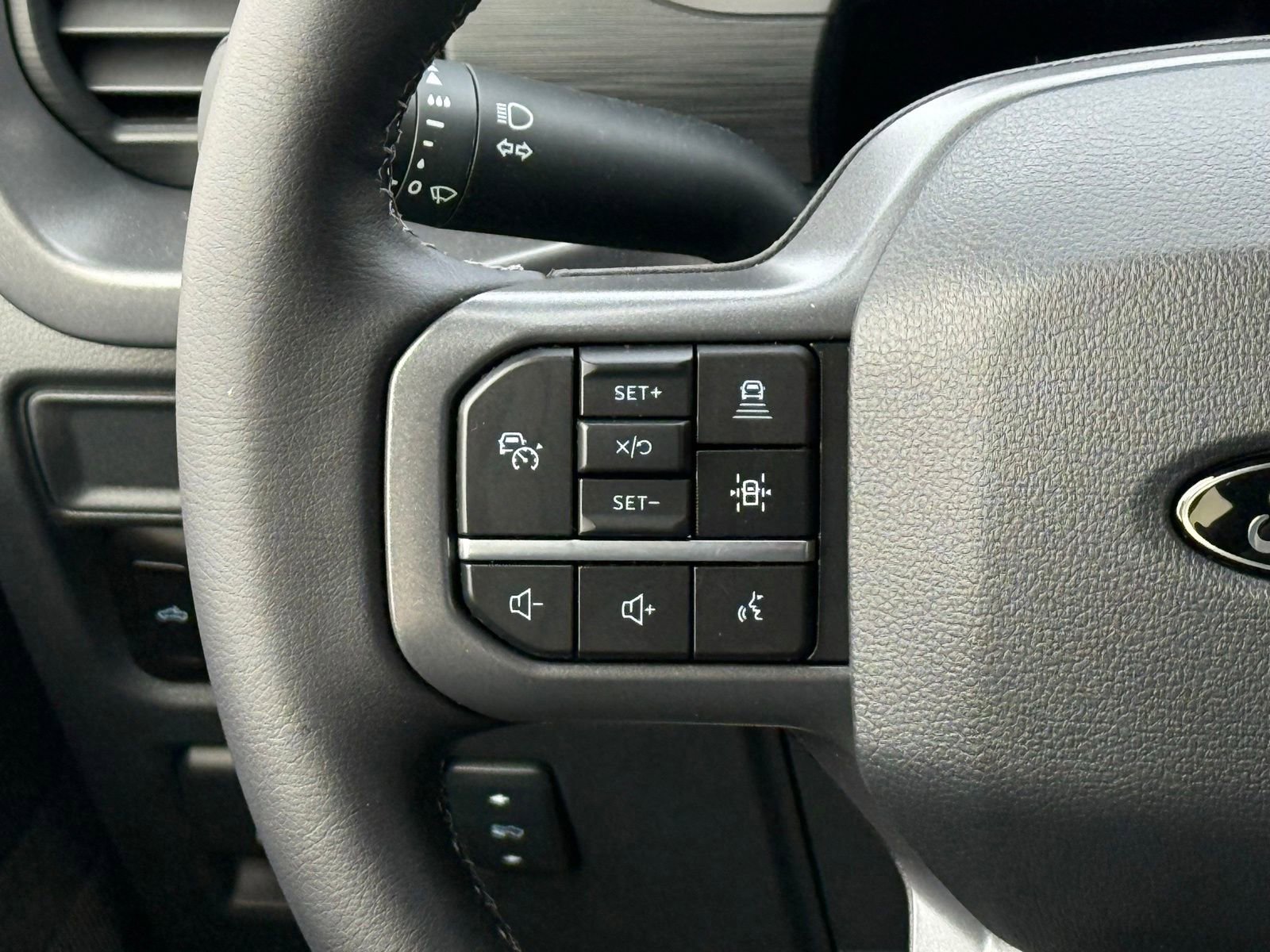 New 2025 Ford F150 XLT w/ Equipment Group 303A High image 35