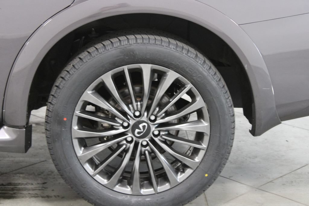 Used 2024 INFINITI QX80 Premium Select w/ Cargo Package AWD/4WD image 18