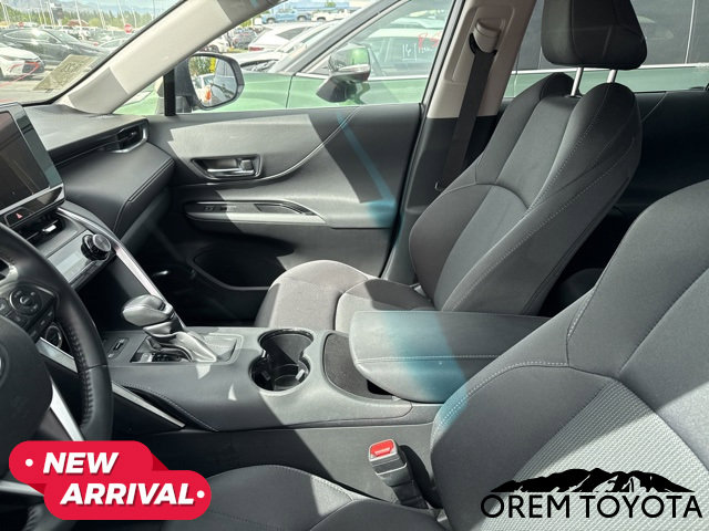 Used 2024 Toyota Venza LE AWD/4WD image 5