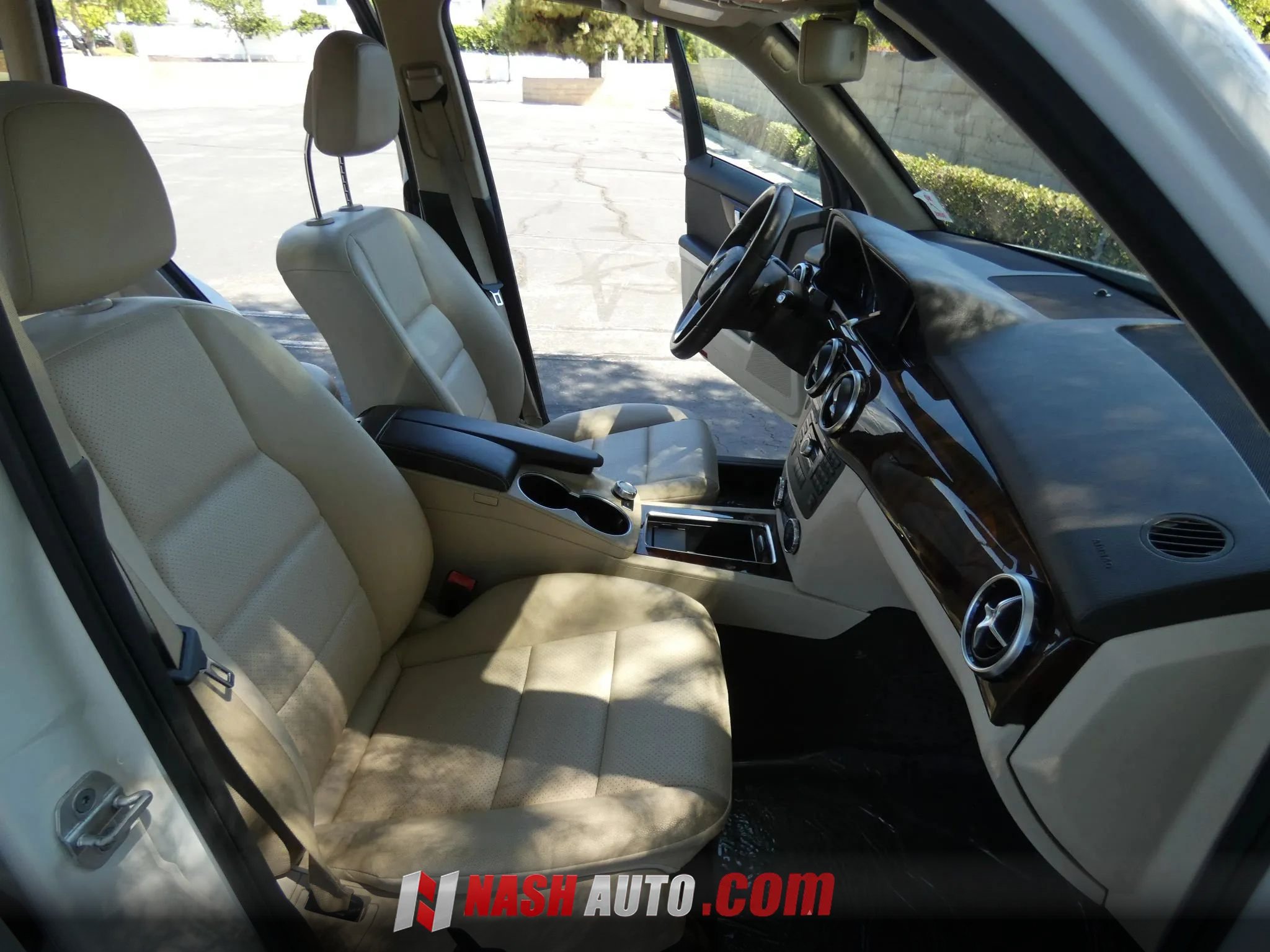 Used 2015 Mercedes-Benz GLK 350 2WD image 37