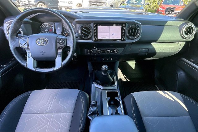 Used 2020 Toyota Tacoma TRD Sport AWD/4WD image 14