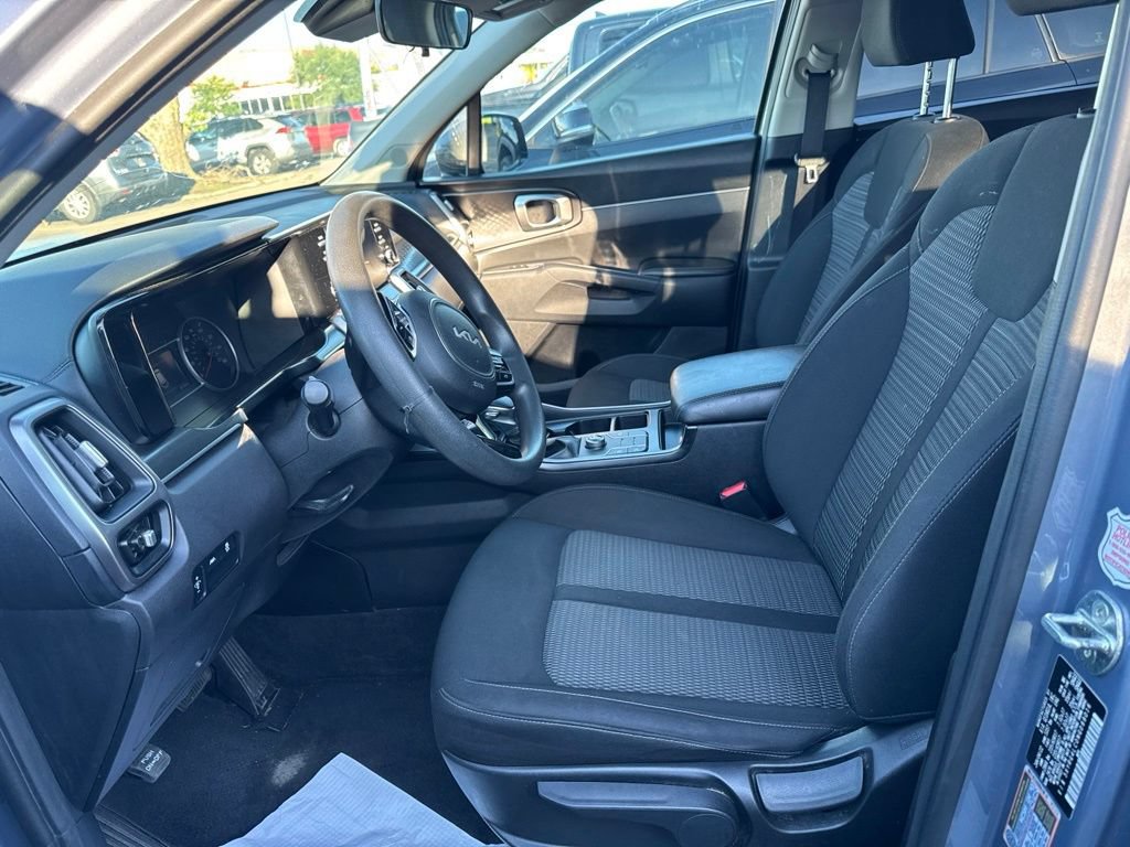 Used 2022 Kia Sorento LX FWD image 5