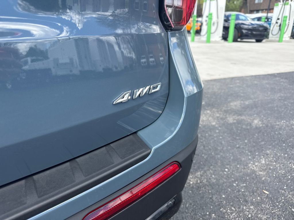 Used 2025 Ford Explorer ST-Line w/ Premium Package AWD/4WD image 14