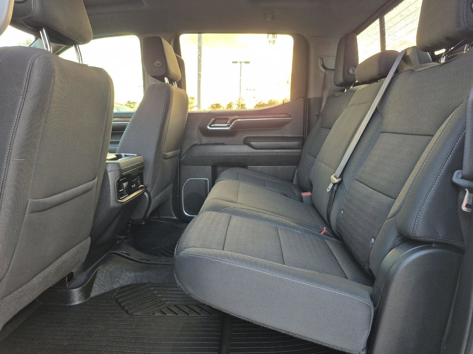 Used 2022 Chevrolet Silverado 1500 LT Trail Boss w/ Convenience Package II image 24