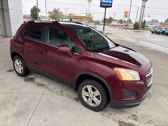 Used 2016 Chevrolet Trax LT w/ LT Convenience Package AWD/4WD image 9