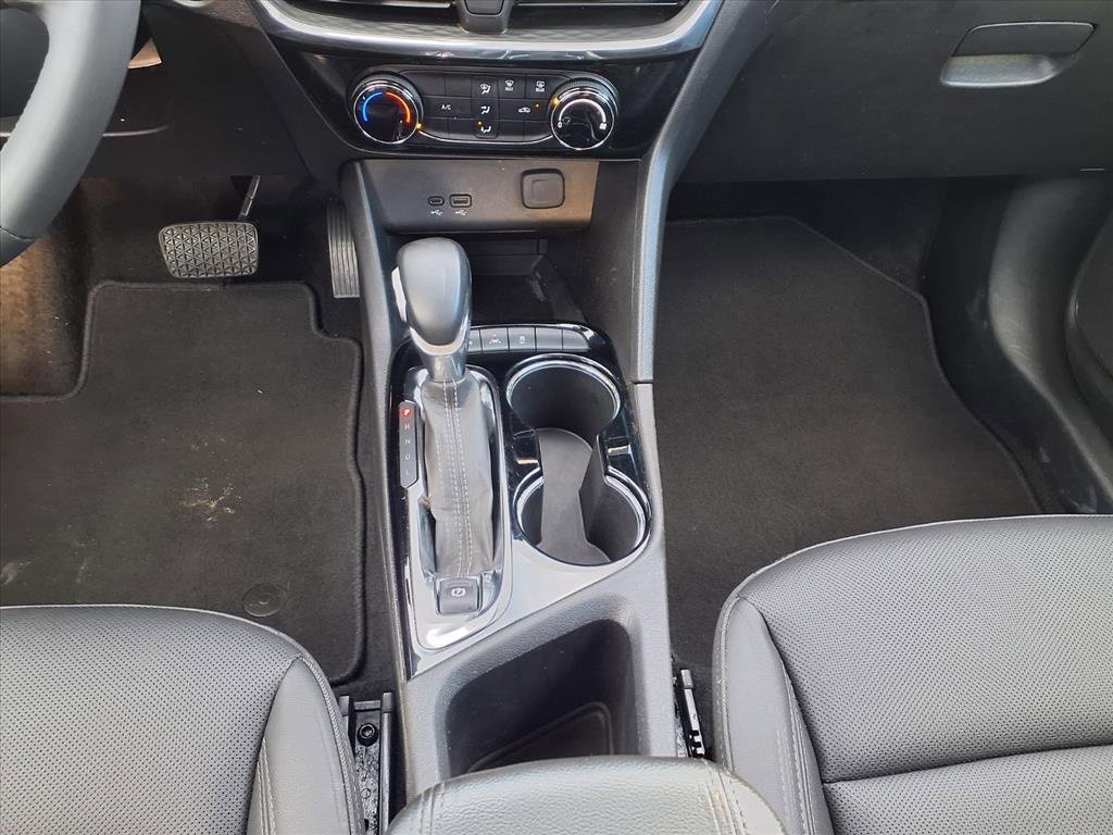 Used 2024 Buick Encore GX Sport Touring image 19