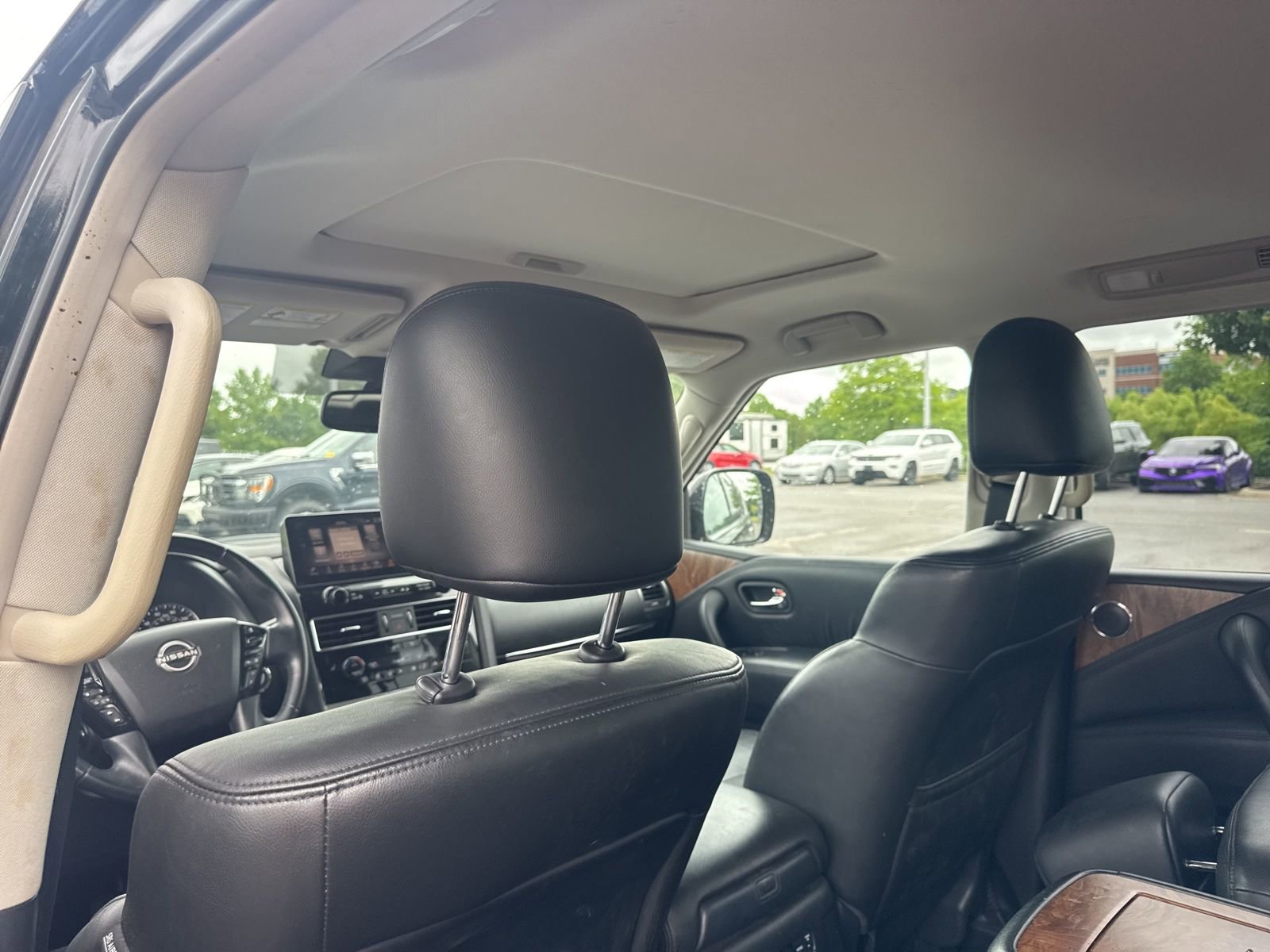 Used 2022 Nissan Armada SL w/ Captain's Chairs Package AWD/4WD image 13