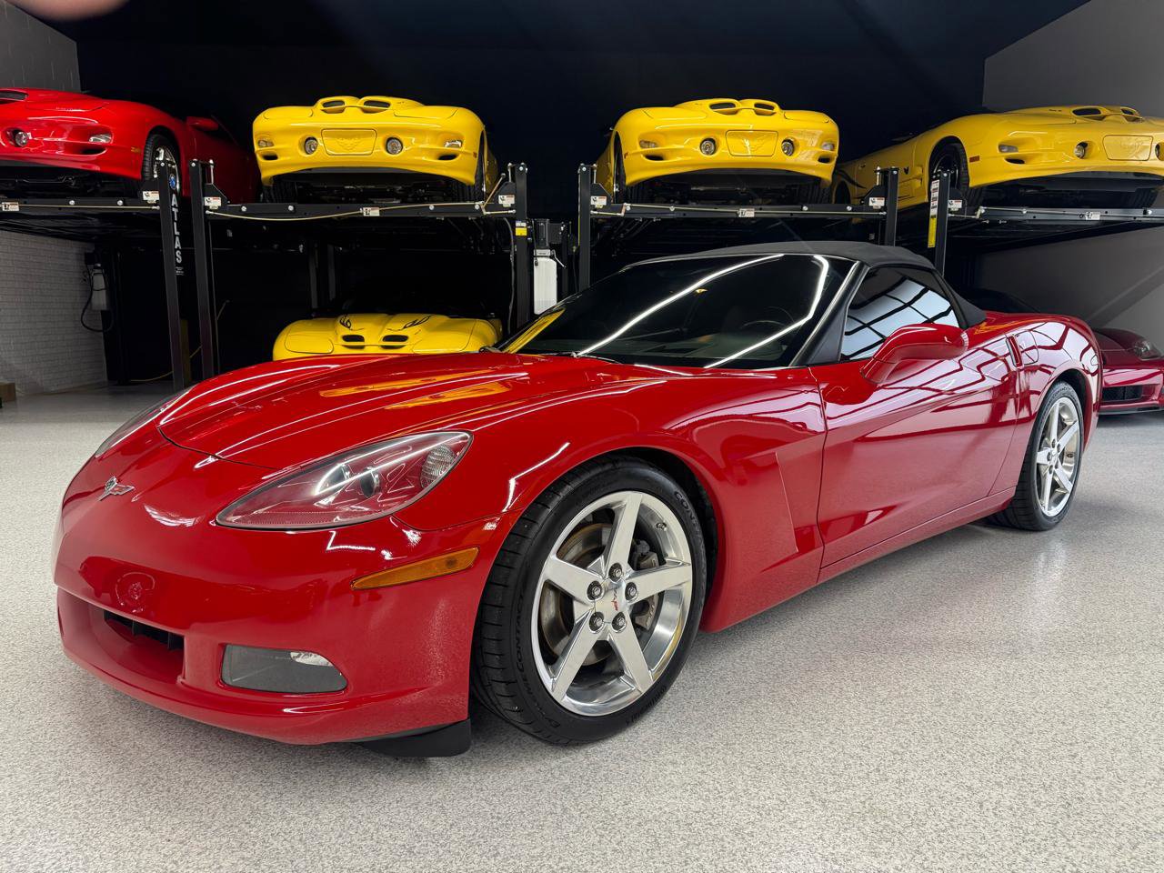 Used 2005 Chevrolet Corvette Convertible w/ Preferred Equipment Group image 23