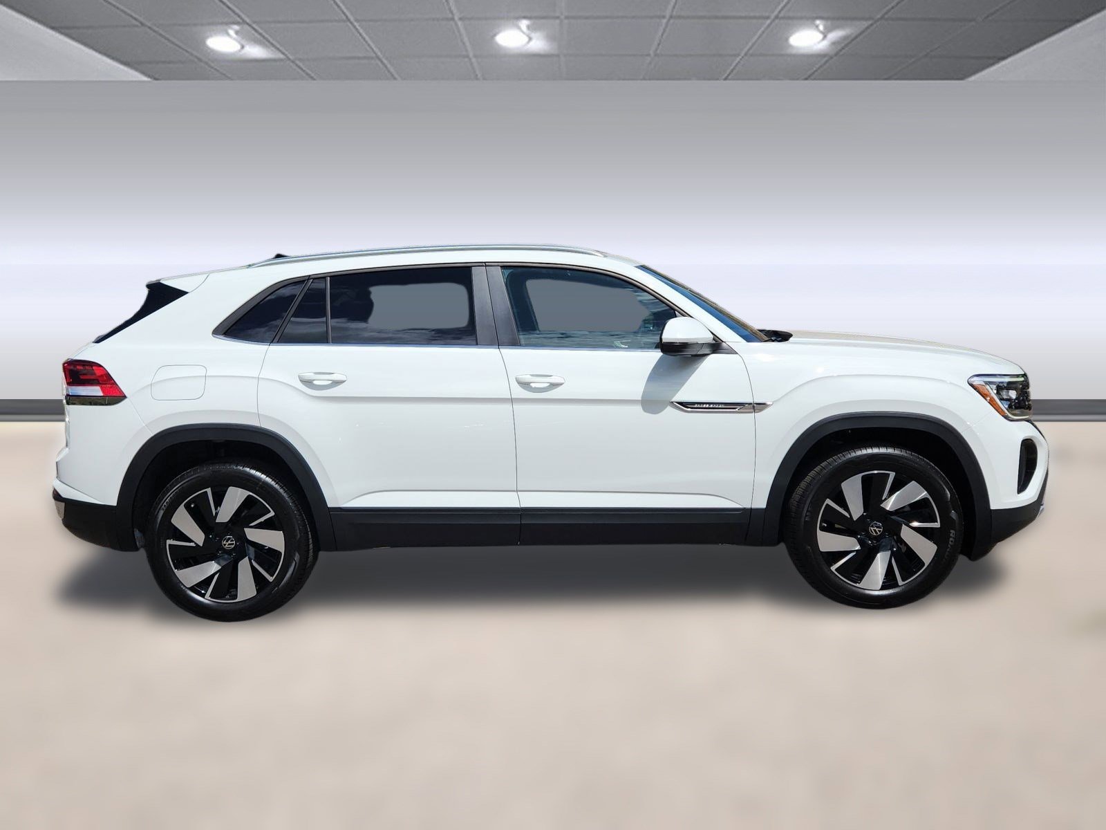New 2025 Volkswagen Atlas Cross Sport SE video 2