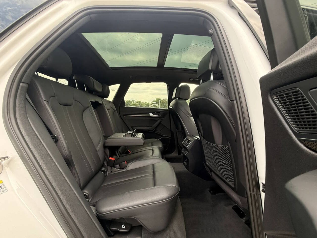 Used 2018 Audi SQ5 Prestige AWD/4WD image 34