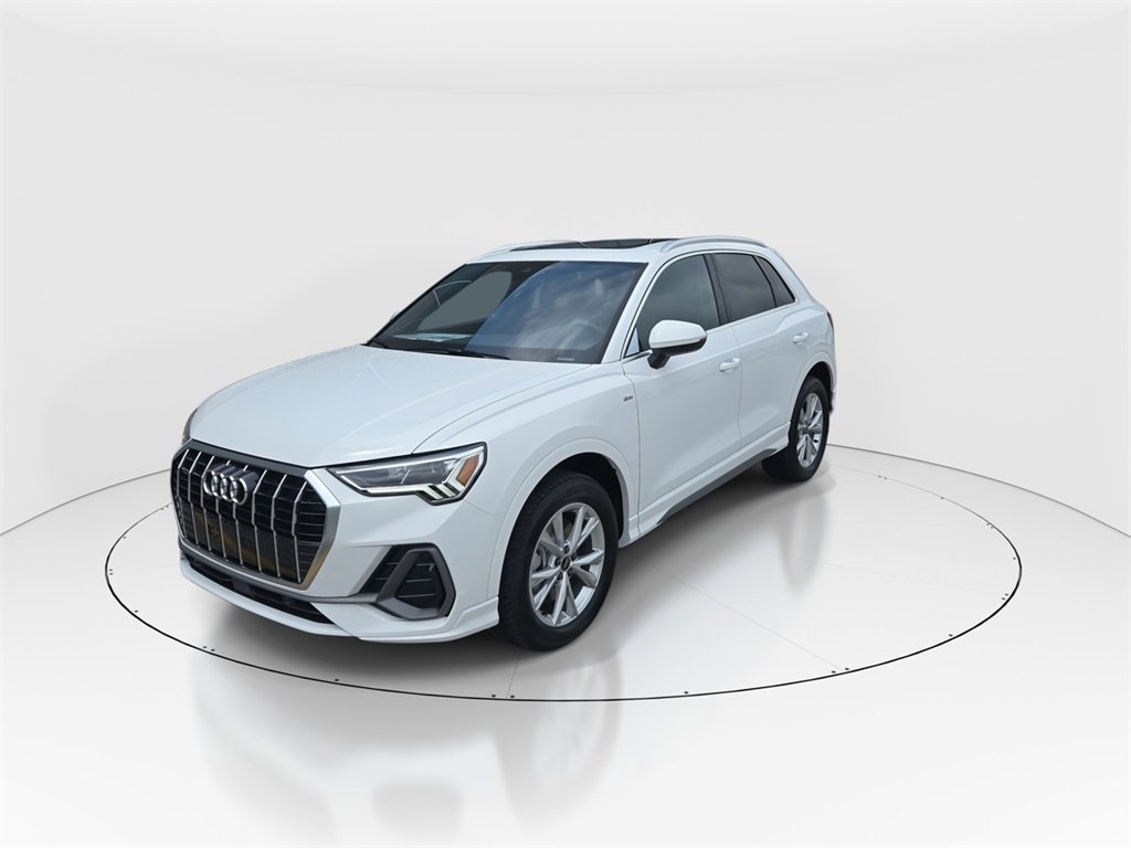 New 2025 Audi Q3 2.0T Premium image 1