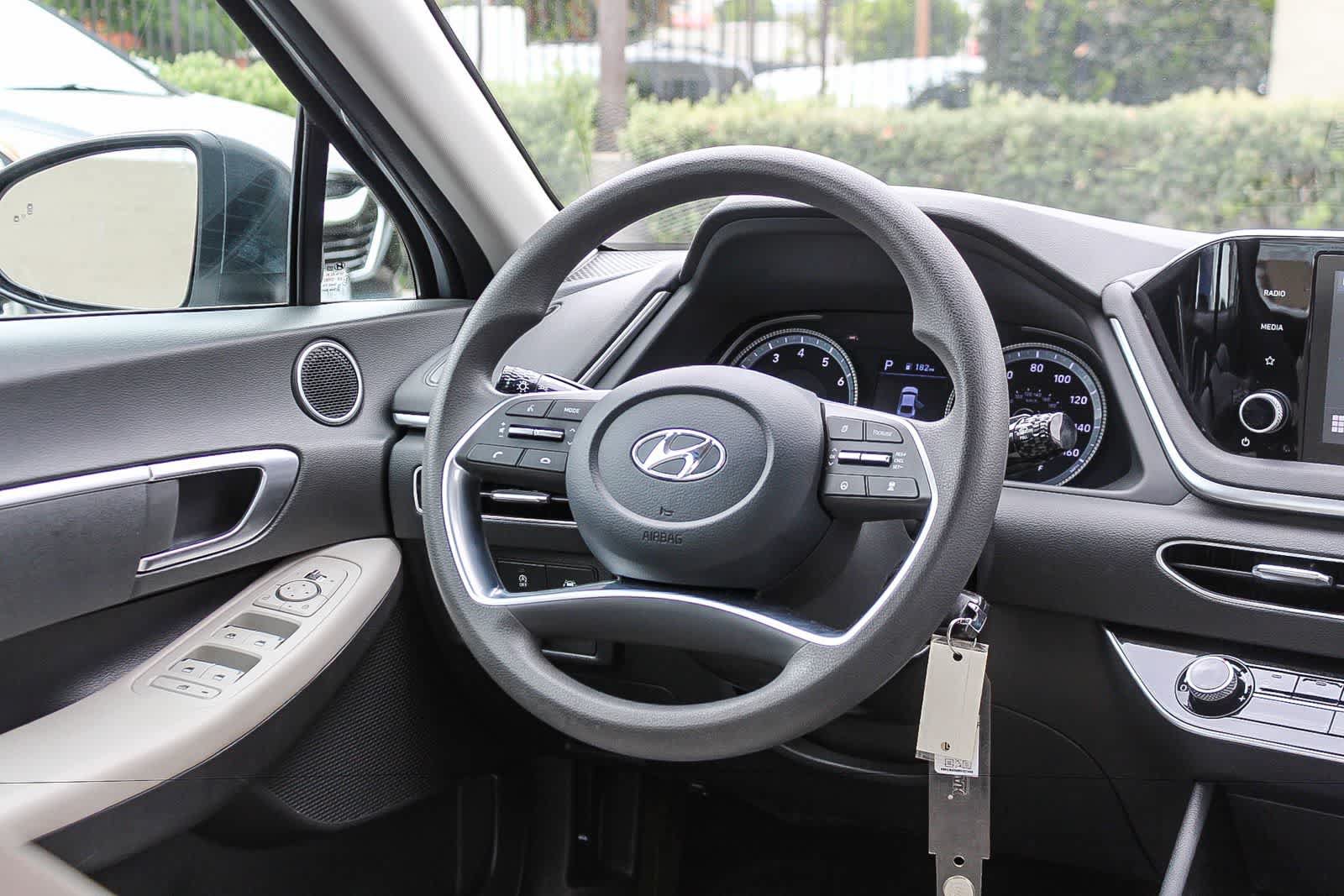 Certified 2023 Hyundai Sonata SE FWD image 19